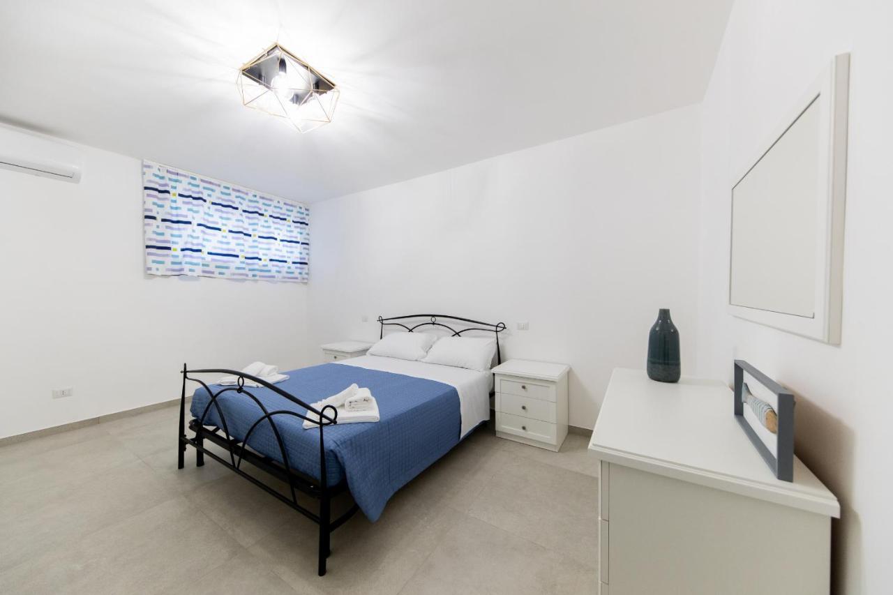 Plume Apartment By Wonderful Italy Bari Bagian luar foto